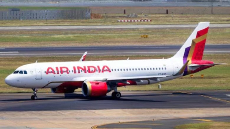 दिल्ली-कोलकाता एयर इंडिया की फ्लाइट में टला बड़ा हादसा, पायलट ने रनवे पर हाई स्पीड प्लेन को टेक ऑफ से रोका