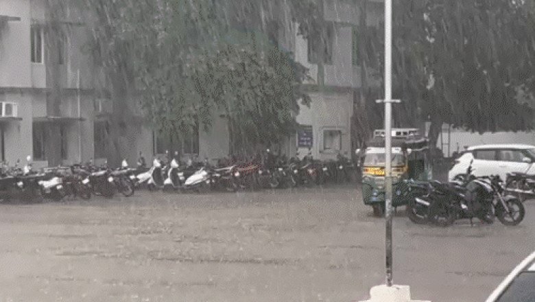 અંબાલાલની નવરાત્રિમાં ગાજવીજ સાથે વરસાદની આગાહી:  હાથિયો નક્ષત્રનો વરસાદ ખેલૈયાઓ-આયોજકોની મજા બગાડી શકે છે, આજે છૂટાછવાયાં સ્થળે વરસાદની આગાહી - Ahmedabad News